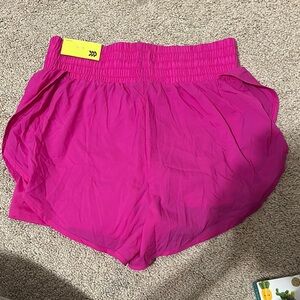 NWT All in Motion Pink Athletic Shorts Lightweight Elastic Waist built in shorts